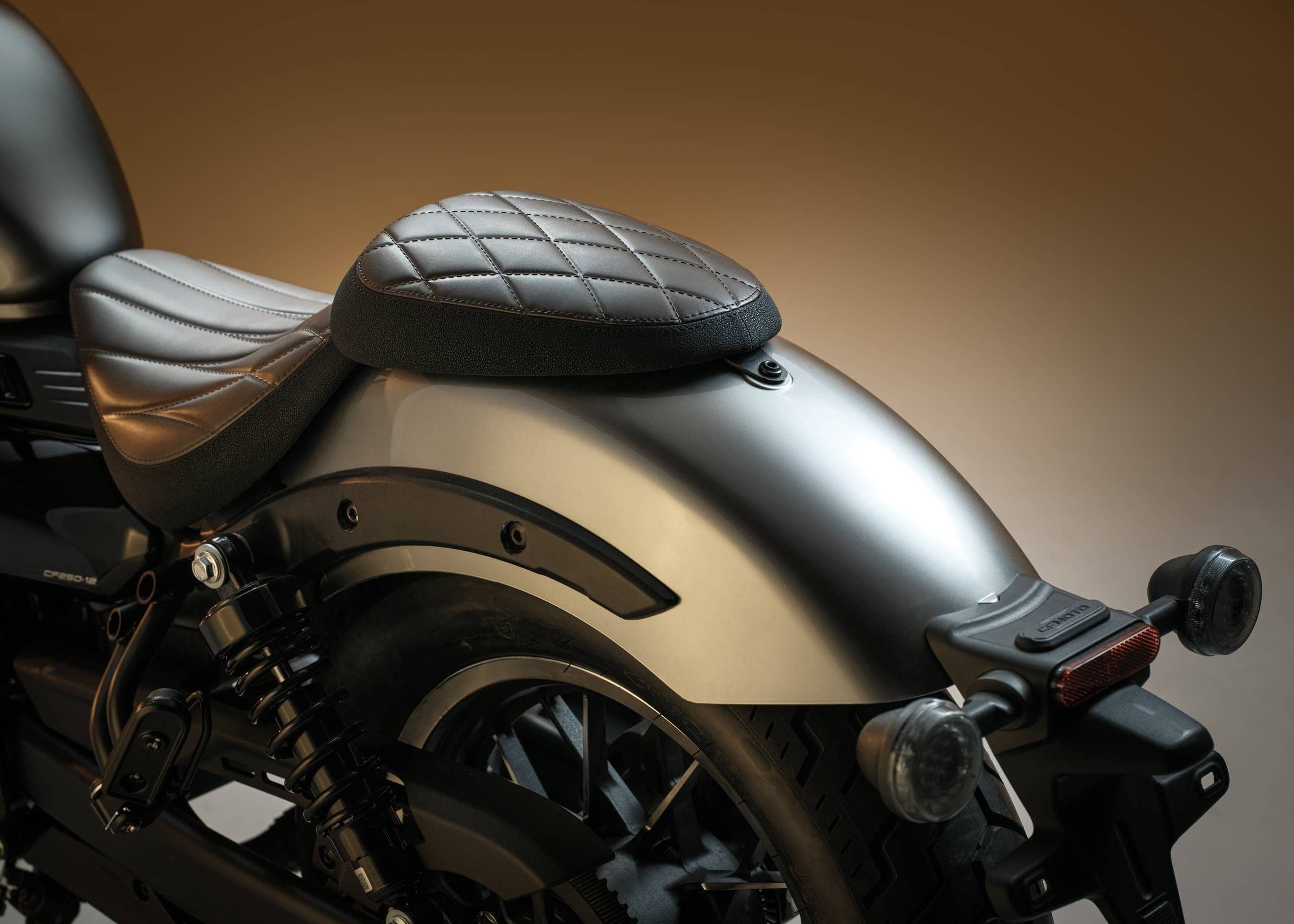 高贴合度挡泥板，满满安心感：