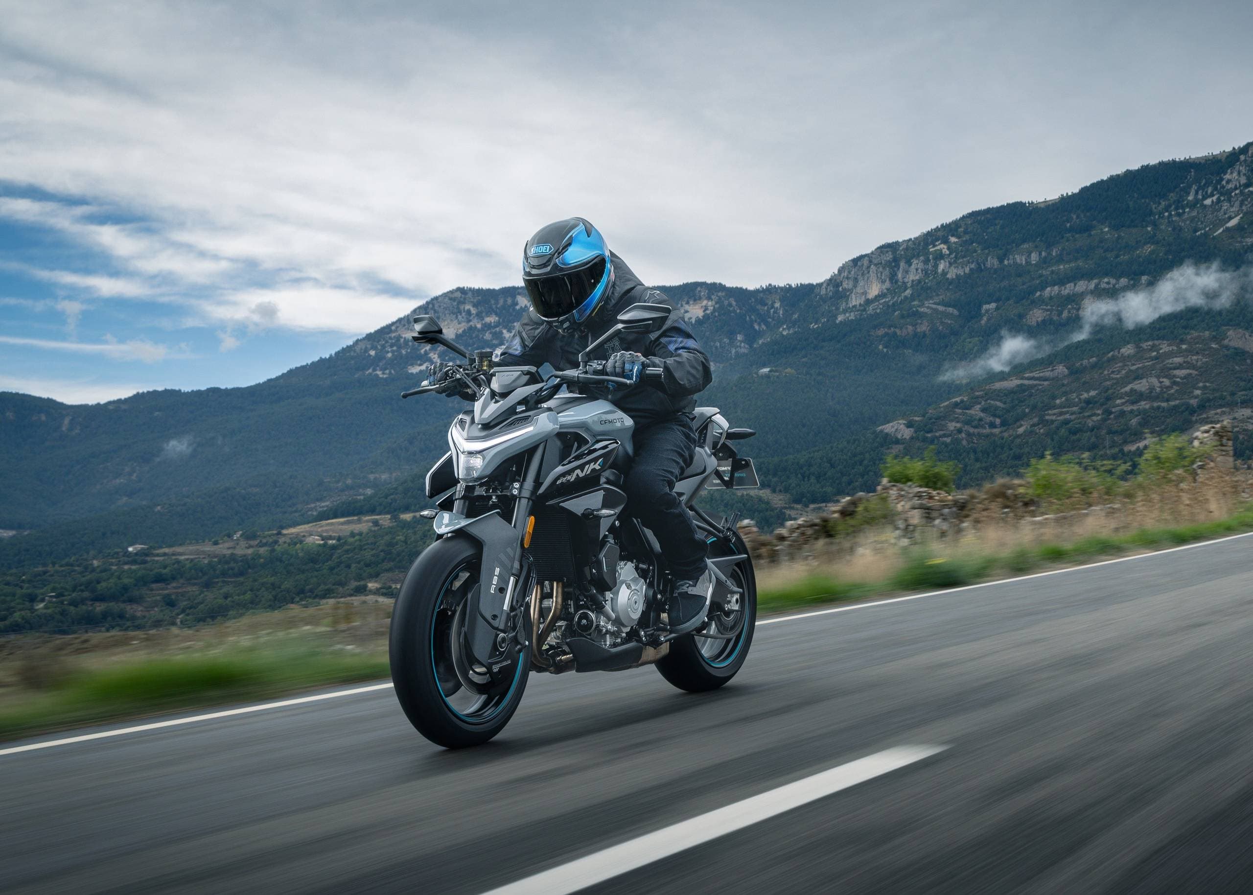 优异推重比，闪电出击