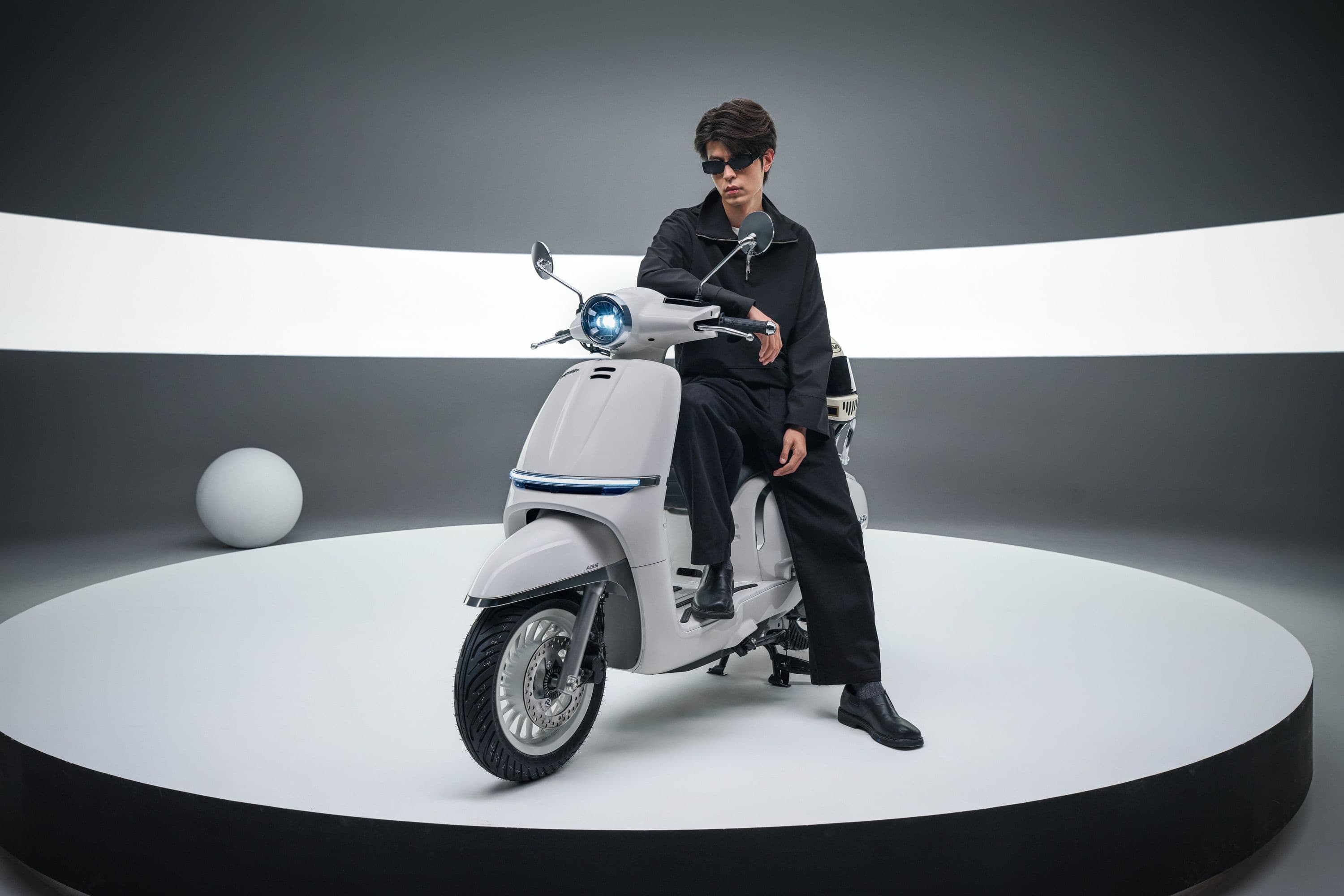 澎湃性能 游走街头巷尾