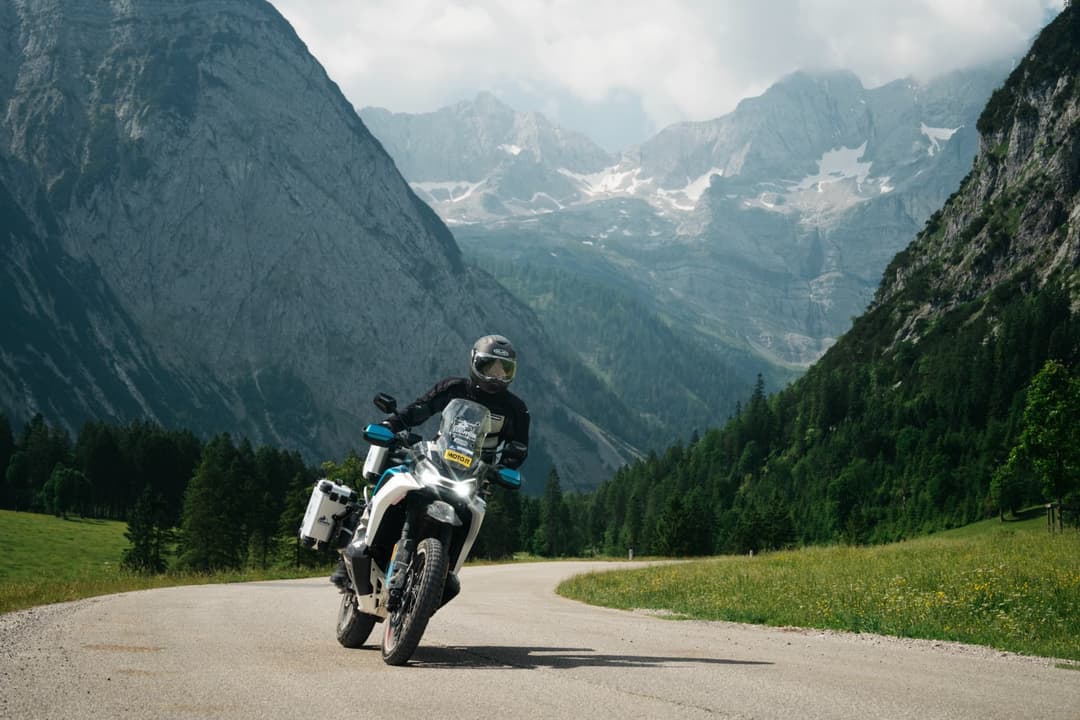 ADVENTURE RIDE - CFMOTO