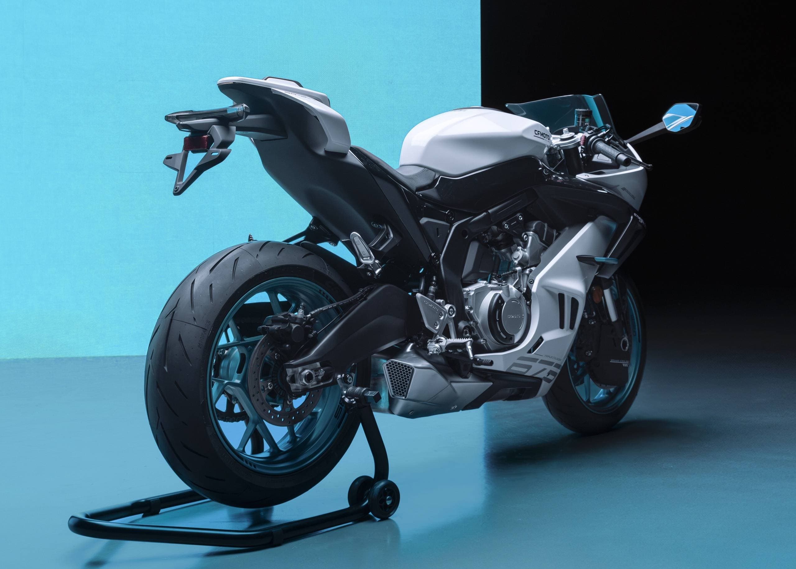 超轻引擎，一骑绝尘