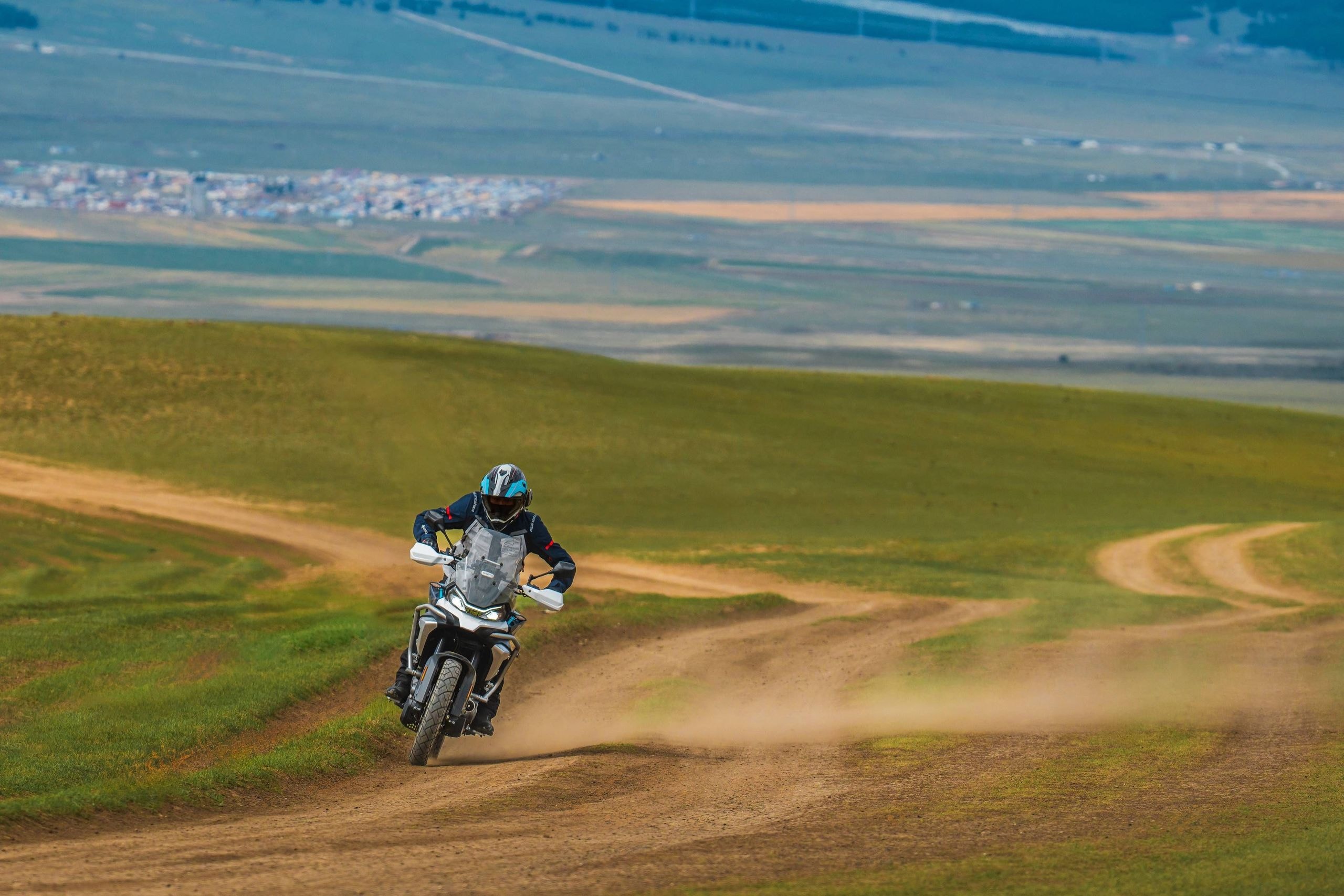 超长续航，轻松省事