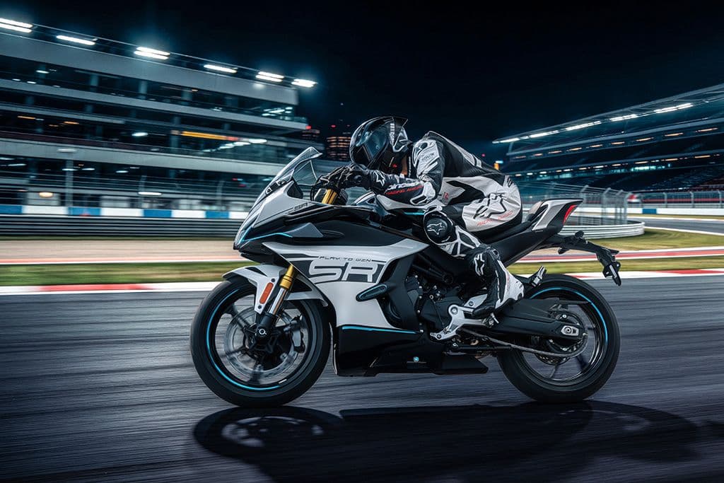 正反挡机构,源于赛道